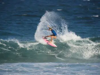 Justine Dupont surf athlète haut niveau wechamp entreprise conférence