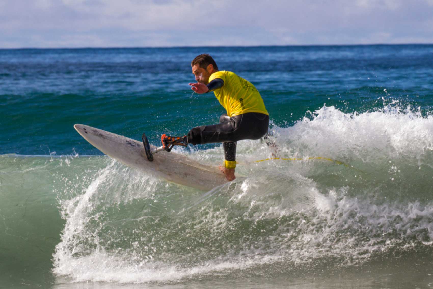Eric Dargent surf handisport athlète haut niveau wechamp entreprise conférence Eric dargent surfeur de haut niveau, conférencier sportif sur la diversité et le handicap en entreprise, au sein de l'équipe WeChamp, conférencier semaine du handicap