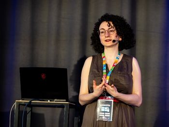 laura sibony conférenciere intervenante sur l'ia