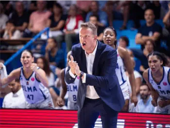 Thibaut-Petit-entraineur-basketball-conférencier