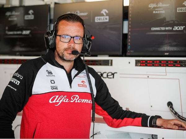 julien simon chautemps profil